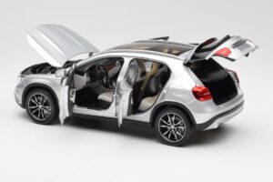 Mercedes GLA X156 Polar Argento Metallizzato Norev 1:18 B66960267 Pressofusione — immagine 5 di 8