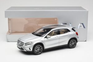 Mercedes GLA X156 Polar Argento Metallizzato Norev 1:18 B66960267 Pressofusione — immagine 8 di 8