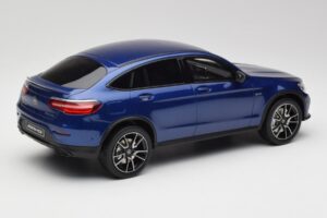 Mercedes AMG GLC 43 Coupe Brilliant Blu GT Spirit 1:18 B66960468 Resina — immagine 2 di 6