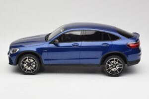 Mercedes AMG GLC 43 Coupe Brilliant Blu GT Spirit 1:18 B66960468 Resina — immagine 3 di 6