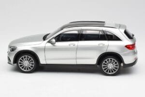 Mercedes GLC X253 Iridium Argento Norev 1:18 B66960363 Pressofusione — immagine 4 di 8