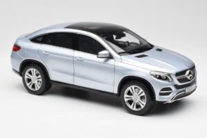 Mercedes GLE Coupe C292 Diamond Argento Norev 1:18 B66960358 Pressofusione — immagine 6 di 8