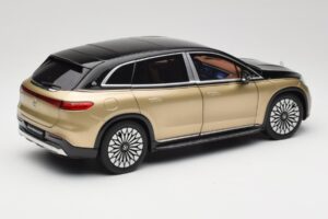 Mercedes Maybach EQS 680 V297 Beige NZG 1:18 B66960592 Pressofusione — immagine 3 di 8