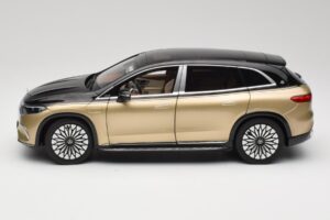Mercedes Maybach EQS 680 V297 Beige NZG 1:18 B66960592 Pressofusione — immagine 4 di 8