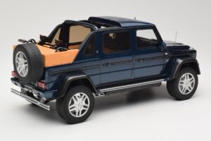 Mercedes Maybach G650 Landaulet Blu Scuro GT Spirit 1:18 GT174 Resina — immagine 2 di 6