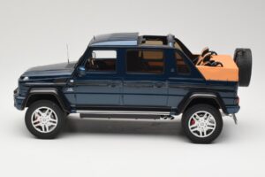 Mercedes Maybach G650 Landaulet Blu Scuro GT Spirit 1:18 GT174 Resina — immagine 3 di 6