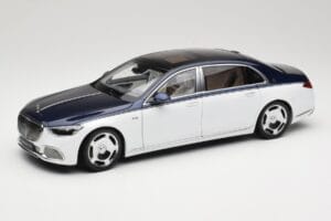 Mercedes Maybach S-Class Z223 Nautical Blue Diamond White Almost Real 1:18 820126 Pressofusione