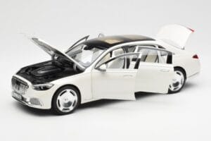 Mercedes Maybach S680 4Matic X223 Diamond Bianco Norev 1:18 183918 Pressofusione — immagine 2 di 8