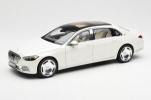 Mercedes Maybach S680 4Matic X223 Diamond Bianco Norev 1:18 183918 Pressofusione