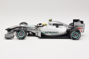 Mercedes MGP W01 #4 N. Rosberg Mercedes GP 2010 Minichamps 1:18 110100004 Pressofusione — immagine 3 di 7