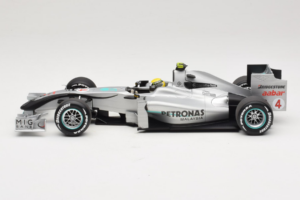 Mercedes MGP W01 #4 N. Rosberg Mercedes GP Showcar 2010 Minichamps 1:18 150100074 Pressofusione — immagine 3 di 7