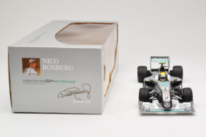 Mercedes MGP W01 #4 N. Rosberg Mercedes GP Showcar 2010 Minichamps 1:18 150100074 Pressofusione — immagine 6 di 7