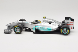 Mercedes MGP W02 #8 N. Rosberg Mercedes GP Showcar 2011 Minichamps 1:18 110110078 Pressofusione — immagine 3 di 7