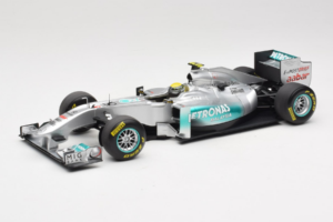 Mercedes MGP W02 #8 N. Rosberg Mercedes GP Showcar 2011 Minichamps 1:18 110110078 Pressofusione