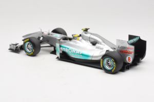 Mercedes MGP W02 #8 N. Rosberg Mercedes GP Showcar 2011 Minichamps 1:18 110110078 Pressofusione — immagine 5 di 7