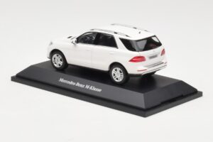 Mercedes ML W166 Calcit White Minichamps 1:43 B66960062 Pressofusione — immagine 3 di 4