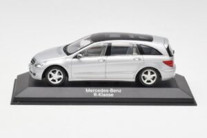 Mercedes R-Class W251 Iridium Silver Minichamps 1:43 B66962214 Pressofusione