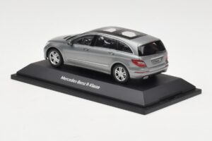 Mercedes R-Class W251 Palladium Silver Metallic Minichamps 1:43 B66960055 Pressofusione — immagine 3 di 4
