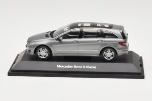 Mercedes R-Class W251 Palladium Silver Metallic Minichamps 1:43 B66960055 Pressofusione