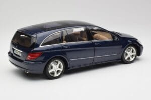 Mercedes R-Class W251 Tanzanite Blu Minichamps 1:18 150034600 Pressofusione — immagine 3 di 8