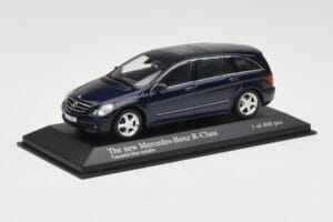 Mercedes R-Class W251 Tanzanite Blue Minichamps 1:43 B66962215 Pressofusione — immagine 2 di 4