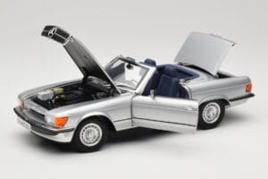 Mercedes R107 380 SL Argento Norev 1:18 183725 Pressofusione — immagine 2 di 8