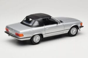 Mercedes R107 380 SL Argento Norev 1:18 183725 Pressofusione — immagine 3 di 8