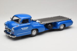Mercedes Renntransporter Blaues Wunder iScale 1:18 118000000006-P1 Pressofusione