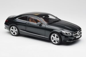 Mercedes S-Class Coupe C217 Smaragd Verde Metallic Norev 1:18 B66961244 Pressofusione — immagine 6 di 8