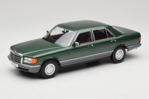 Mercedes S-Class W126 Metallic Green MCG 1:18 MCG18549 Pressofusione