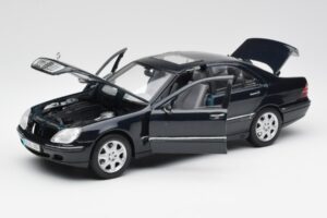 Mercedes S-Class W220 Blu Maisto 1:18 56051 Pressofusione — immagine 2 di 8