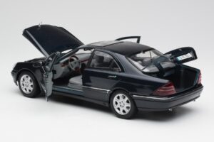 Mercedes S-Class W220 Blu Maisto 1:18 56051 Pressofusione — immagine 5 di 8