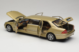 Mercedes S-Class W220 Pullman Gold Metallic Sun Star 1:18 4113 Pressofusione — immagine 5 di 8