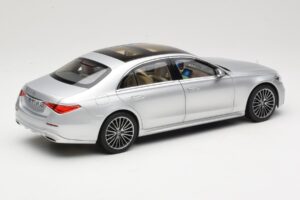 Mercedes S-Class W223 AMG Line Brilliant Silver Norev 1:18 183805 Pressofusione — immagine 3 di 8