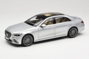 Mercedes S-Class W223 AMG Line Brilliant Silver Norev 1:18 183805 Pressofusione