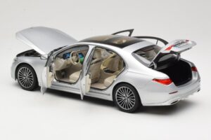 Mercedes S-Class W223 AMG Line Brilliant Silver Norev 1:18 183805 Pressofusione — immagine 5 di 8