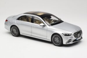 Mercedes S-Class W223 AMG Line Brilliant Silver Norev 1:18 183805 Pressofusione — immagine 6 di 8