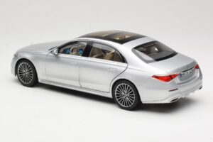 Mercedes S-Class W223 AMG Line Brilliant Silver Norev 1:18 183805 Pressofusione — immagine 7 di 8