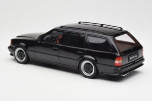 Mercedes 300 TE AMG S124 Nero Otto 1:18 OT147 Resina — immagine 5 di 6