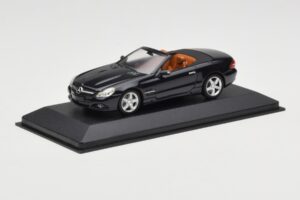 Mercedes SL R230 Nero Minichamps 1:43 B66961922 Pressofusione — immagine 2 di 4