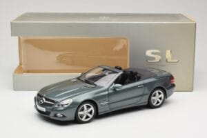 Mercedes SL R230 Amiant Green Minichamps 1:18 B66962389 Pressofusione — immagine 8 di 8