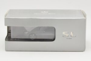 Mercedes SL R230 Palladium Silver Metallic Minichamps 1:43 B66962390 Pressofusione — immagine 4 di 4
