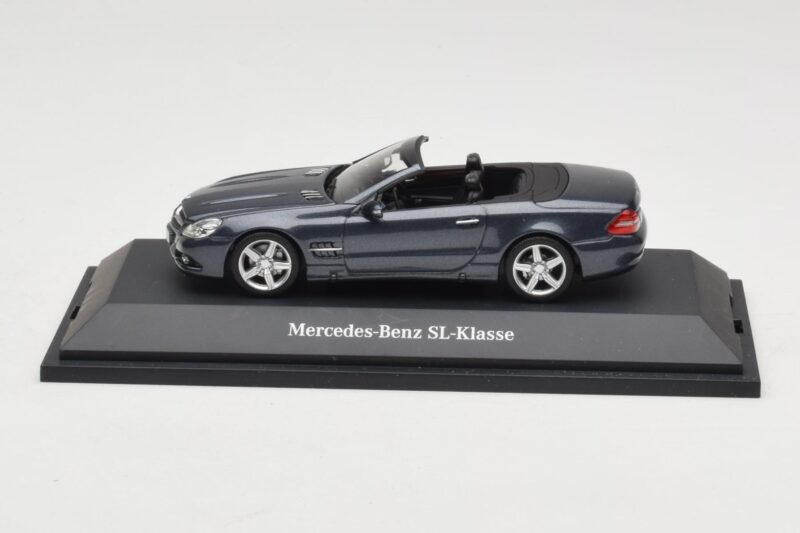 Mercedes SL R230 Tenorit Grey Metallic Minichamps 1:43 B66962392 Pressofusione