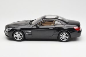 Mercedes SL R231 Magnetite Nero Metallizzato Norev 1:18 B66960107 Pressofusione — immagine 5 di 9