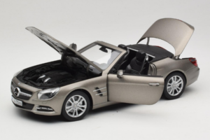 Mercedes SL500 R231 Dark Grey Matt Norev 1:18 183590 Pressofusione — immagine 2 di 9