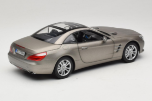 Mercedes SL500 R231 Dark Grey Matt Norev 1:18 183590 Pressofusione — immagine 4 di 9