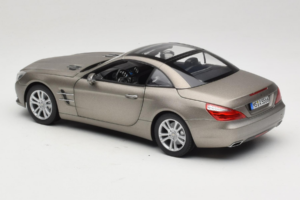 Mercedes SL500 R231 Dark Grey Matt Norev 1:18 183590 Pressofusione — immagine 8 di 9
