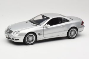 Mercedes SL55 AMG R230 Argento Maisto 1:18 36894 Pressofusione