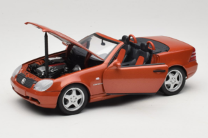 Mercedes SLK R170 230 AMG Orange Metallic Minichamps 1:18 B66005227 Pressofusione — immagine 2 di 9