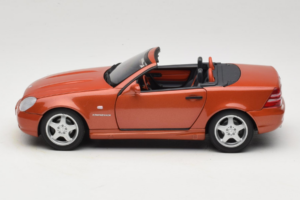 Mercedes SLK R170 230 AMG Orange Metallic Minichamps 1:18 B66005227 Pressofusione — immagine 4 di 9